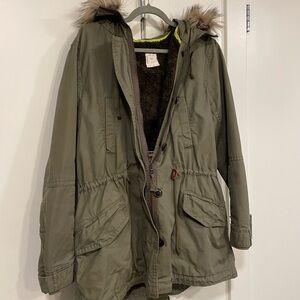 GAP Olive Green Parka Jacket size Large